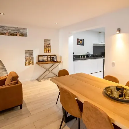 Elegant Holiday In Near Beach Feriehus
